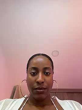 Snapshot of evangeline_ch chatting on 07/29/26, 04:27 evangeline ch online show from 07/29/26, 04:27