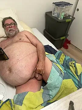 Drummajor online show from 02/25/25, 05:30