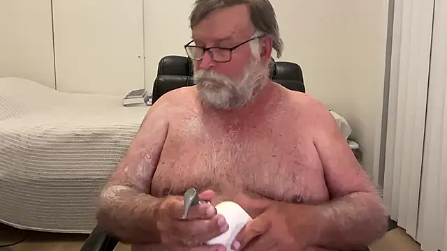 Drummajor online show from 10/24/25, 03:47