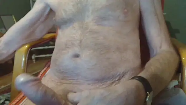 Snapshot of lasseoldman chatting on 02/13/26, 04:25 lasseoldman online show from 02/13/26, 04:25