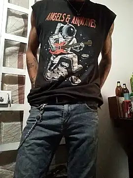 Snapshot of mexicaninuganda chatting on 12/28/24, 05:23 mexicaninuganda online show from 12/28/24, 05:23