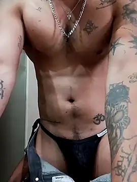 Snapshot of mexicaninuganda chatting on 04/15/26, 10:21 mexicaninuganda online show from 04/15/26, 10:21