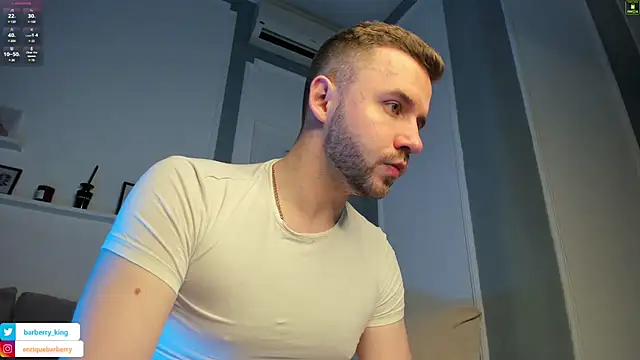 Snapshot of EnriqueBarberry chatting on 12/16/24, 06:21 EnriqueBarberry online show from 12/16/24, 06:21