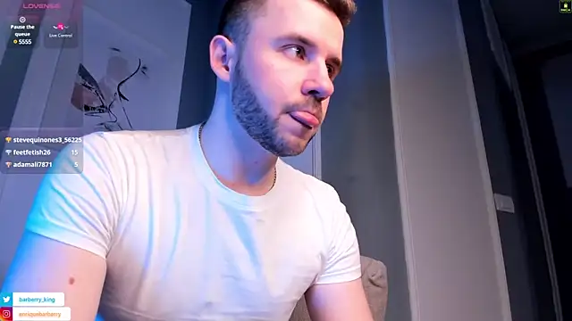 Snapshot of EnriqueBarberry chatting on 01/08/25, 09:21 EnriqueBarberry online show from 01/08/25, 09:21