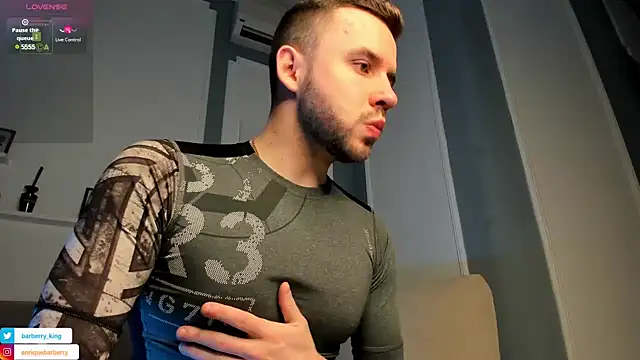 Snapshot of EnriqueBarberry chatting on 01/12/25, 06:17 EnriqueBarberry online show from 01/12/25, 06:17