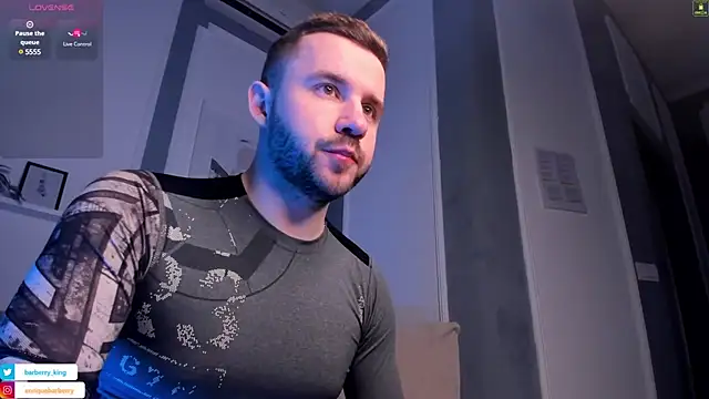 Snapshot of EnriqueBarberry chatting on 02/17/25, 06:31 EnriqueBarberry online show from 02/17/25, 06:31