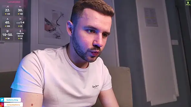 Snapshot of EnriqueBarberry chatting on 03/08/25, 06:32 EnriqueBarberry online show from 03/08/25, 06:32