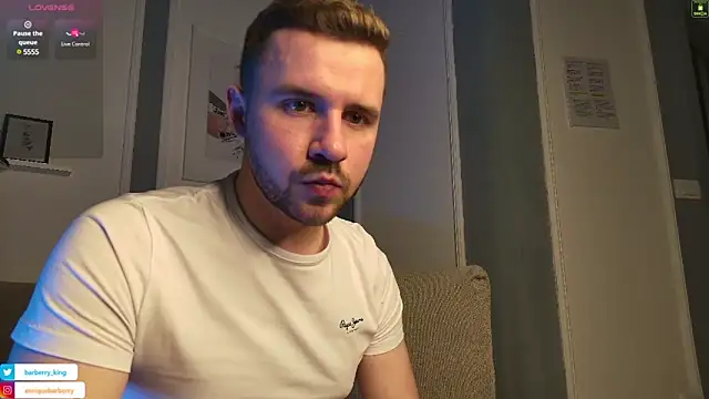 Snapshot of EnriqueBarberry chatting on 03/14/25, 07:04 EnriqueBarberry online show from 03/14/25, 07:04