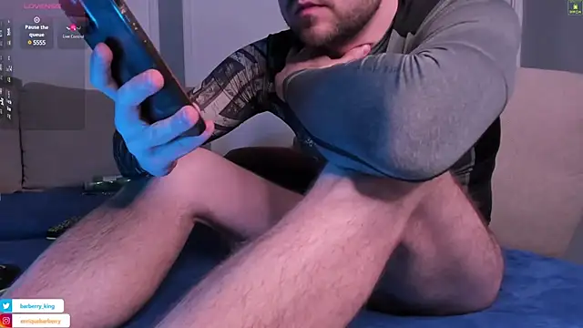 Snapshot of EnriqueBarberry chatting on 03/21/25, 10:06 EnriqueBarberry online show from 03/21/25, 10:06