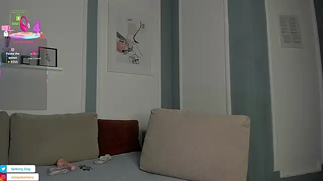 Snapshot of EnriqueBarberry chatting on 09/19/25, 05:31 EnriqueBarberry online show from 09/19/25, 05:31