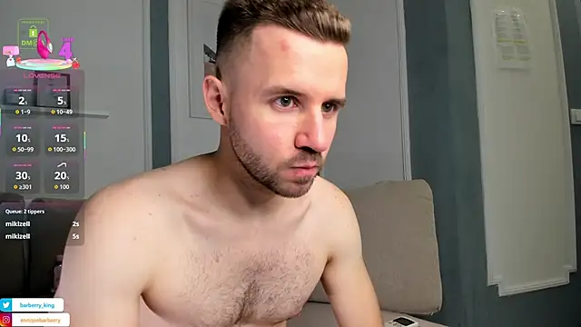 Snapshot of EnriqueBarberry chatting on 09/21/25, 05:31 EnriqueBarberry online show from 09/21/25, 05:31