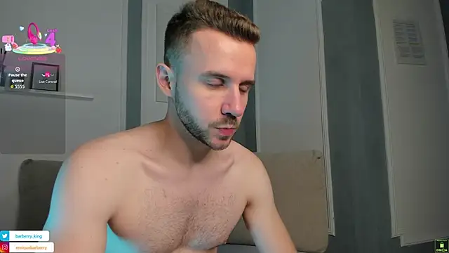 Snapshot of EnriqueBarberry chatting on 10/12/25, 05:28 EnriqueBarberry online show from 10/12/25, 05:28