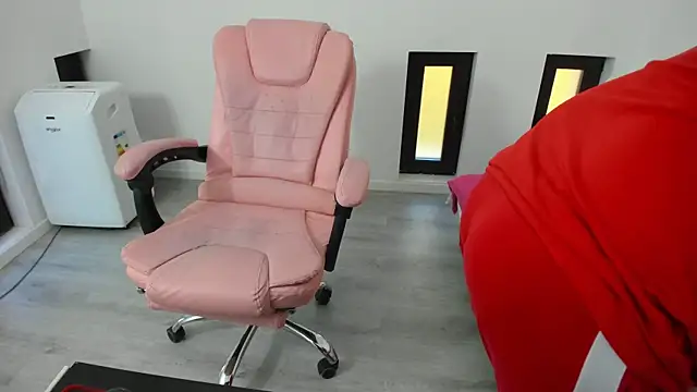 Dyana Kaylinn online show from 09/16/25, 04:46