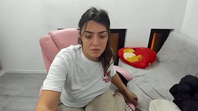 Dyana Kaylinn online show from 01/16/26, 05:00