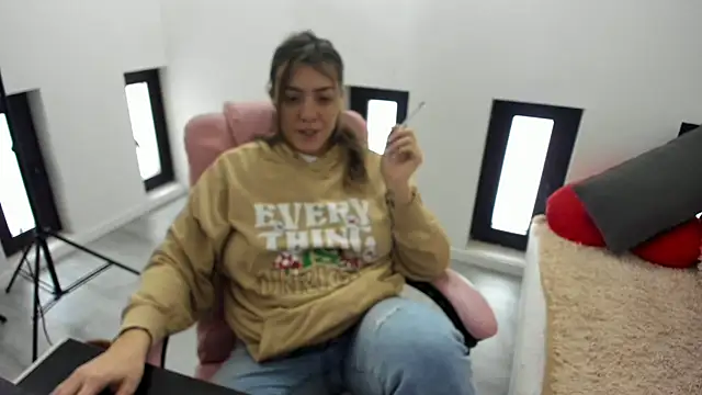 Dyana Kaylinn online show from 02/21/26, 06:25