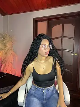 nayah   online show from 01/30/25, 08:10