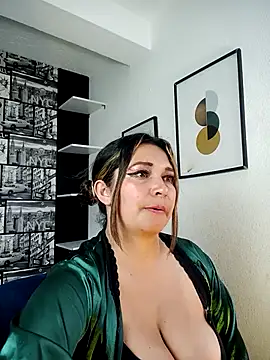 Devil Sara online show from 02/06/25, 10:43