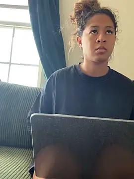 VanessaBling online show from 10/04/25, 02:59