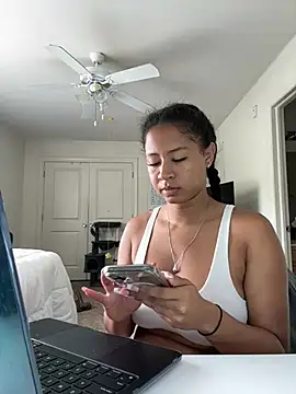VanessaBling online show from 06/27/26, 02:44