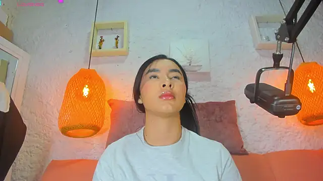 emiily s online show from 10/04/25, 12:03