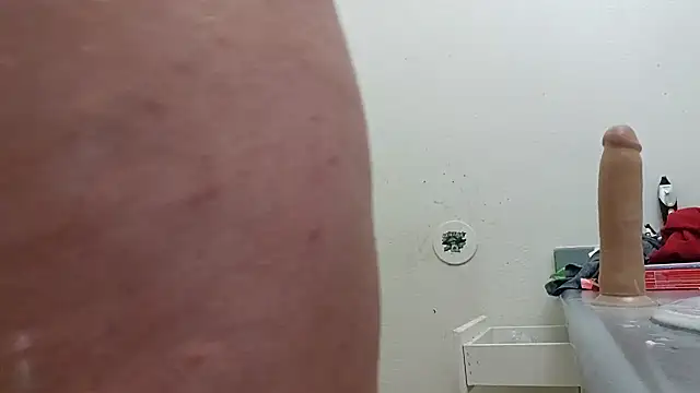 Snapshot of Fuckmyassg00d chatting on 11/02/25, 12:18 Fuckmyassg00d online show from 11/02/25, 12:18