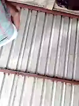 Snapshot of Burhade-- chatting on 01/04/25, 10:05 Burhade-- online show from 01/04/25, 10:05