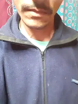 Snapshot of Burhade-- chatting on 12/17/25, 11:33 Burhade-- online show from 12/17/25, 11:33