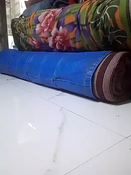 Snapshot of Burhade-- chatting on 04/11/26, 03:27 Burhade-- online show from 04/11/26, 03:27