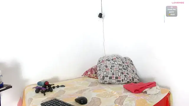 seductivespellvagina80 online show from 04/14/26, 05:24