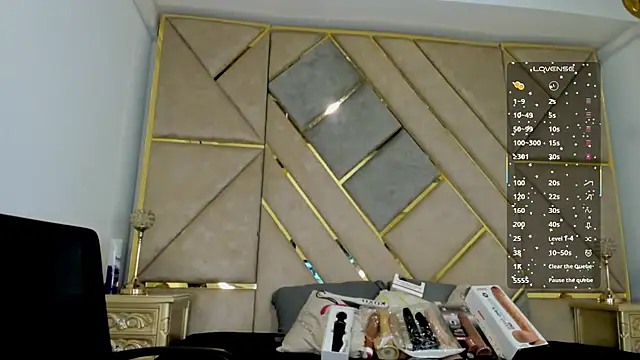 AmberAdams  online show from 09/09/25, 12:59