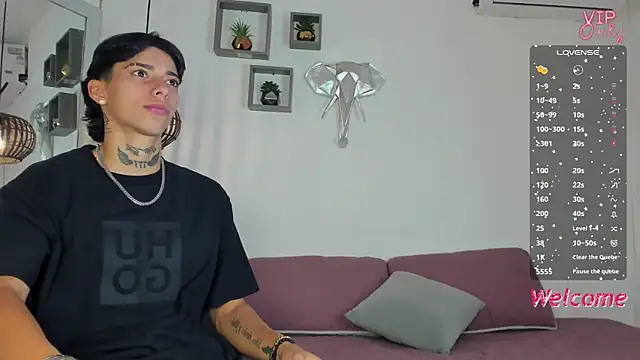 AmberAdams  online show from 12/21/25, 04:03