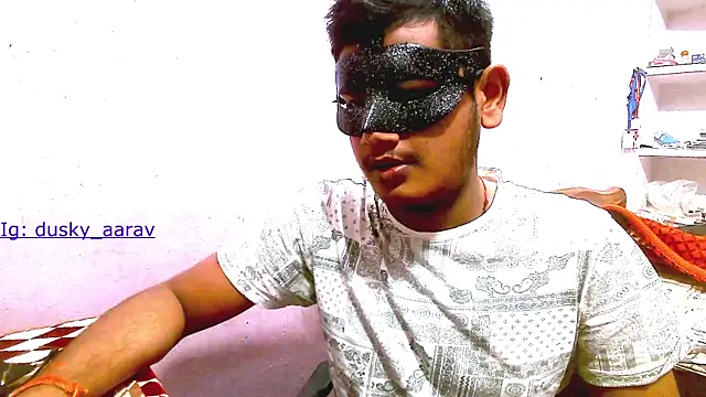 Snapshot of Dusky_Aarav chatting on 11/24/25, 06:02 Dusky Aarav online show from 11/24/25, 06:02