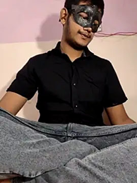 Snapshot of Dusky_Aarav chatting on 12/15/25, 09:24 Dusky Aarav online show from 12/15/25, 09:24