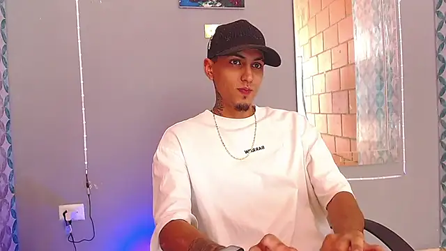 Liam lee online show from 07/10/26, 08:44