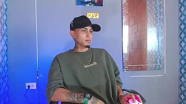 Liam lee online show from 07/18/26, 09:07