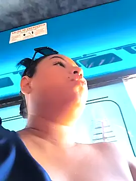 Snapshot of Francesca_ferrari chatting on 12/13/24, 06:16 Francesca ferrari online show from 12/13/24, 06:16