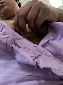 Snapshot of Francesca_ferrari chatting on 12/19/24, 07:07 Francesca ferrari online show from 12/19/24, 07:07