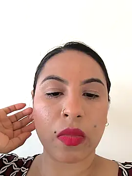 Snapshot of Francesca_ferrari chatting on 02/27/25, 07:58 Francesca ferrari online show from 02/27/25, 07:58