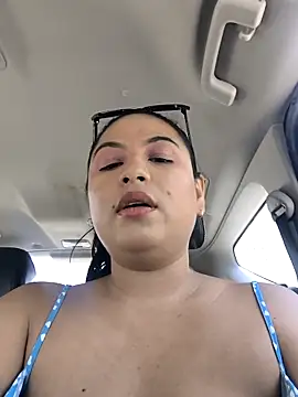 Snapshot of Francesca_ferrari chatting on 03/08/25, 04:50 Francesca ferrari online show from 03/08/25, 04:50