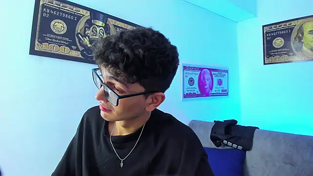 TylerWhite  online show from 01/29/25, 06:54