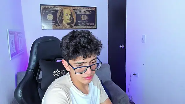 TylerWhite  online show from 03/09/25, 06:50