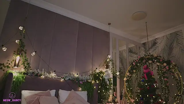 Meow Nancy online show from 12/20/24, 11:54