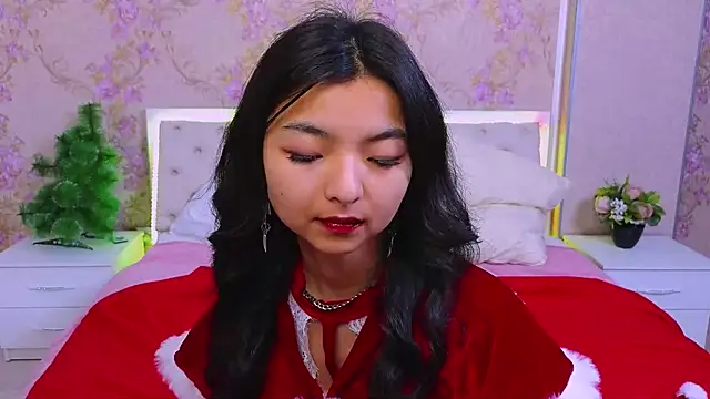 Shy Kira online show from 12/16/24, 12:27