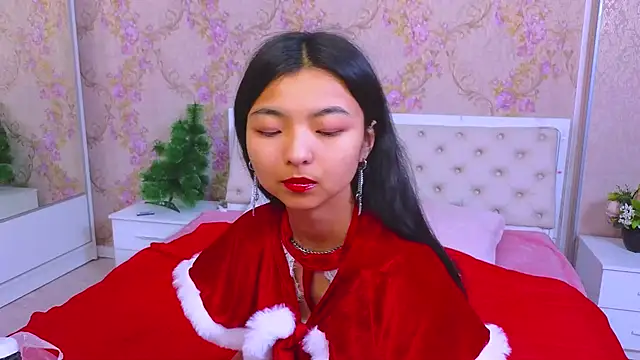 Shy Kira online show from 12/19/24, 12:34