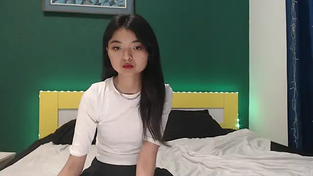 Shy Kira online show from 03/02/26, 09:27