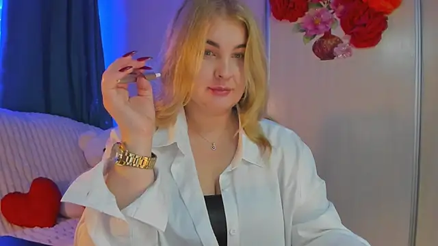 CoraSwon online show from 01/30/25, 08:10