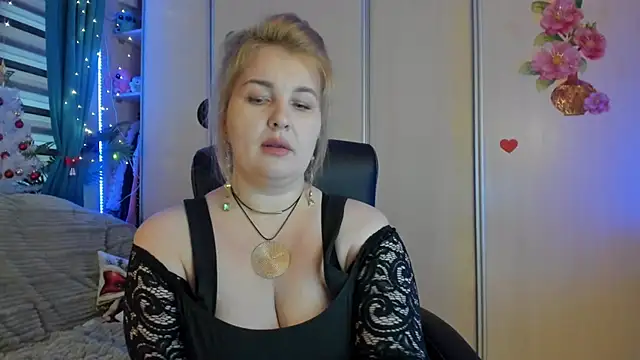 CoraSwon online show from 01/08/26, 10:39