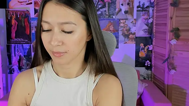 LanaBaker online show from 12/23/24, 06:11