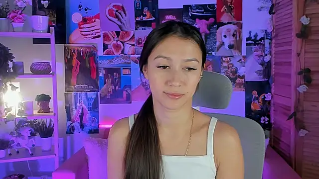 LanaBaker online show from 01/05/25, 03:00