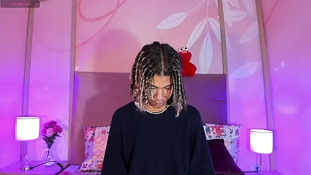 Maxim-Walker online show from 02/25/25, 03:31